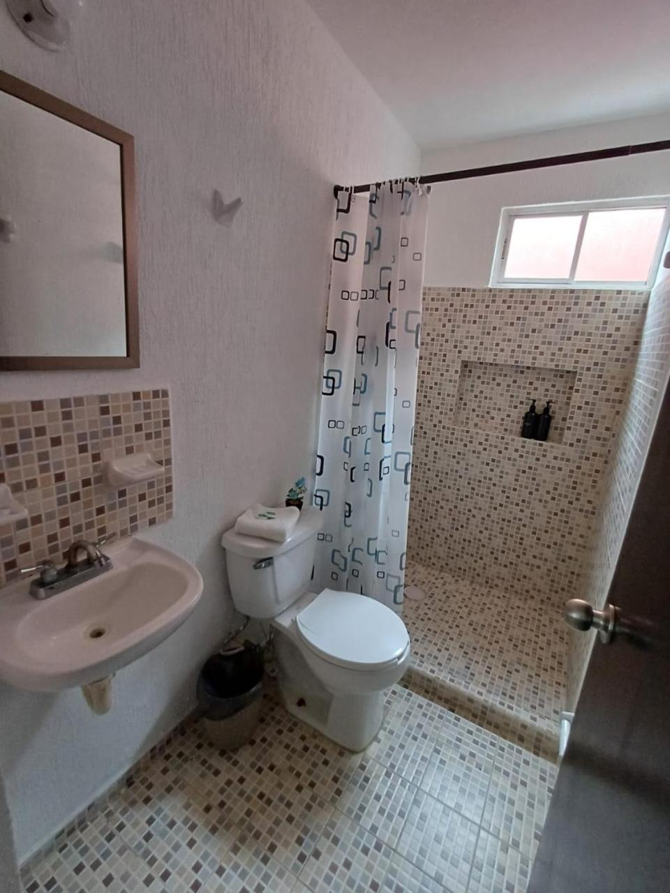 Casa Descanso Maya Con Alberca Privada, A 10 Min Del Aeropuerto Merida Ngoại thất bức ảnh